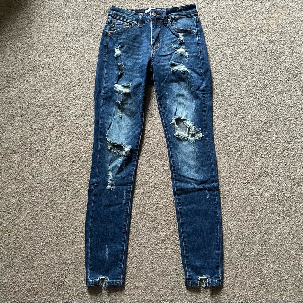 KanCan Skinny Jeans with Distressed Details Sz 3/25 KC5055D